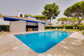 Villa HD - 4Bedrooms - Private pool - 15 minutes walking to Vilamoura Marina